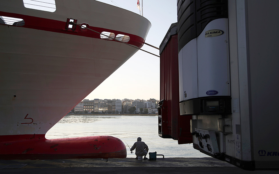 αναχώρησαν-για-την-κρήτη-τα-δύο-επιβατ-2274478