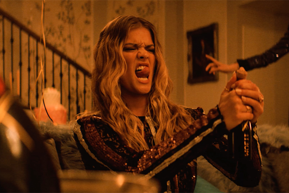 19-celebrities-διαλύουν-ένα-δωμάτιο-ξενοδοχείου-2272345