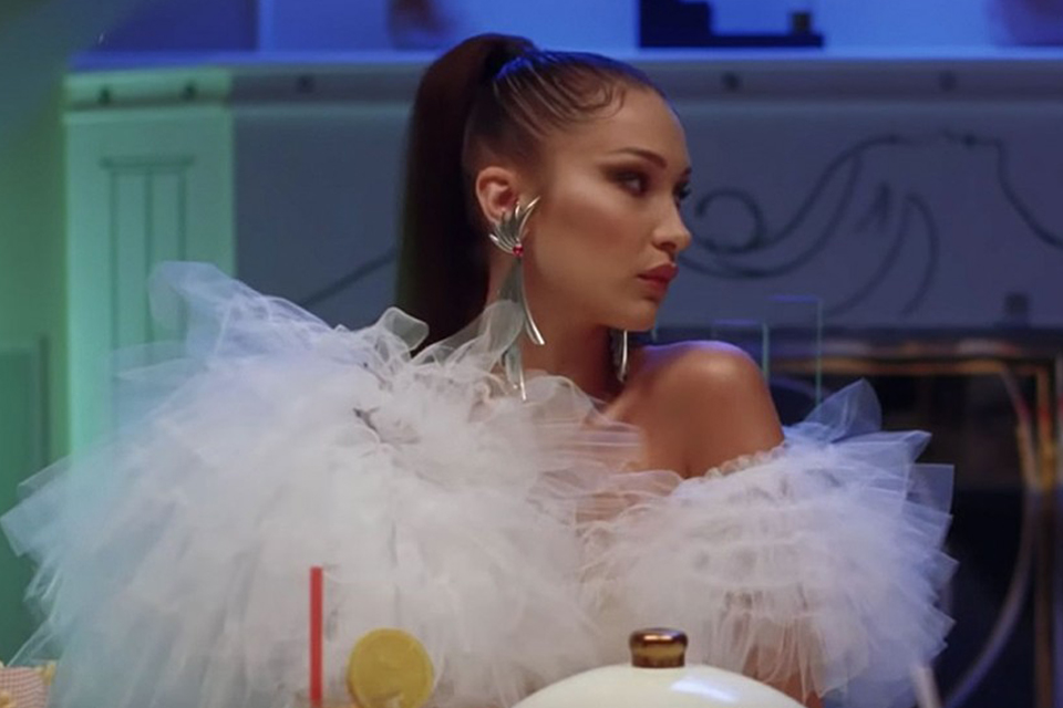 αυτό-το-επικό-video-με-τις-αδελφές-hadid-θα-σου-φτ-2274604