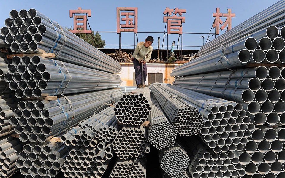 αυξημένη-ανησυχία-για-τον-εμπορικό-πό-2270565