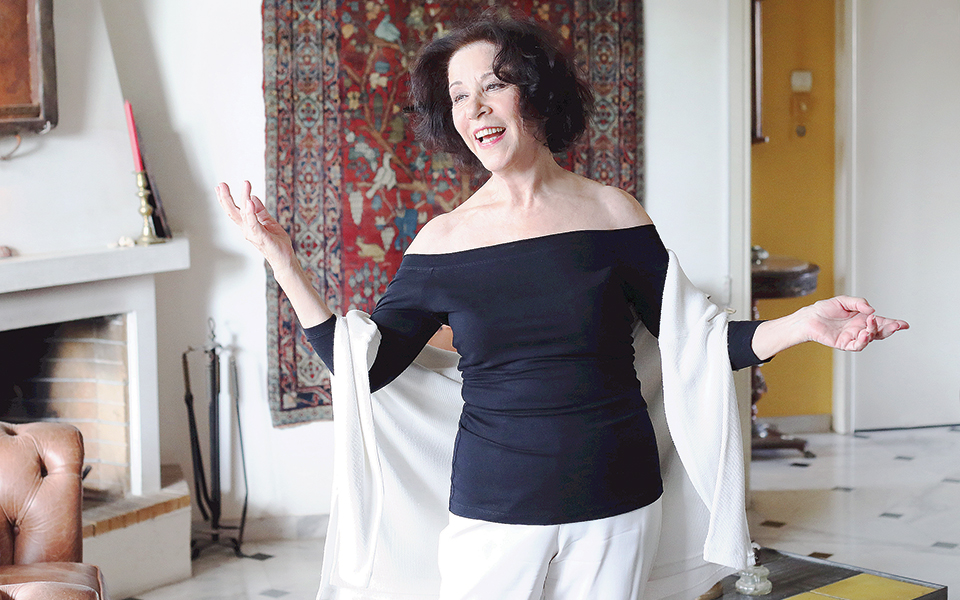 πέθανε-η-ηθοποιός-μίνα-αδαμάκη-σε-ηλικ-2275342