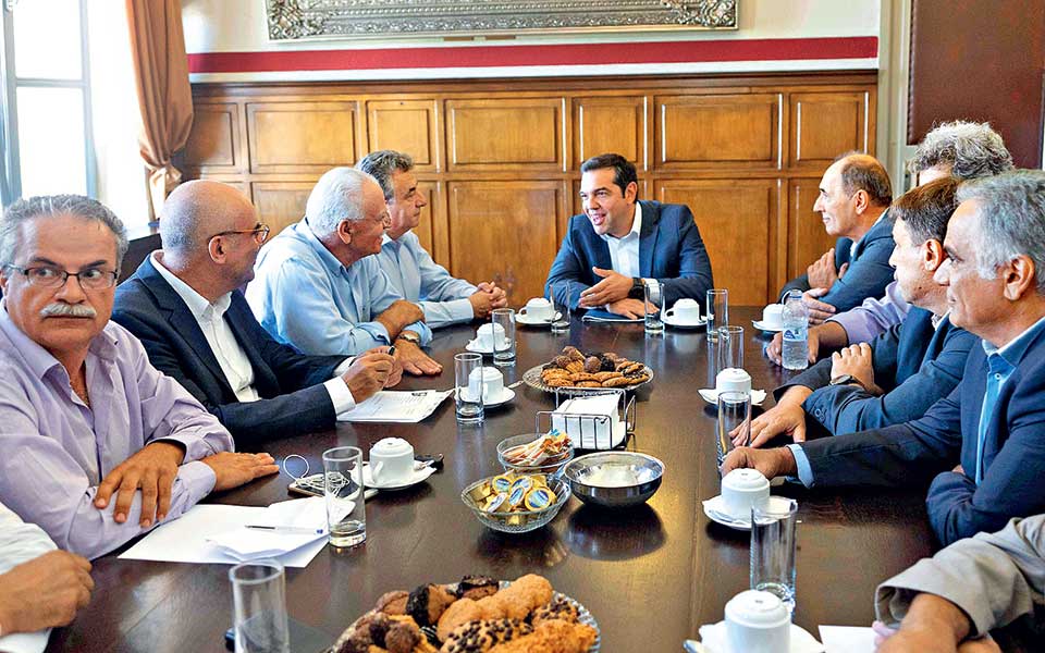 ελαφρύνσεις-τετραετίας-από-τσίπρα-σ-2271206