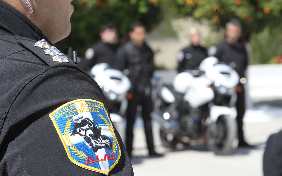 αστυνομικός-που-πυροβόλησε-και-εγκατ-2274037