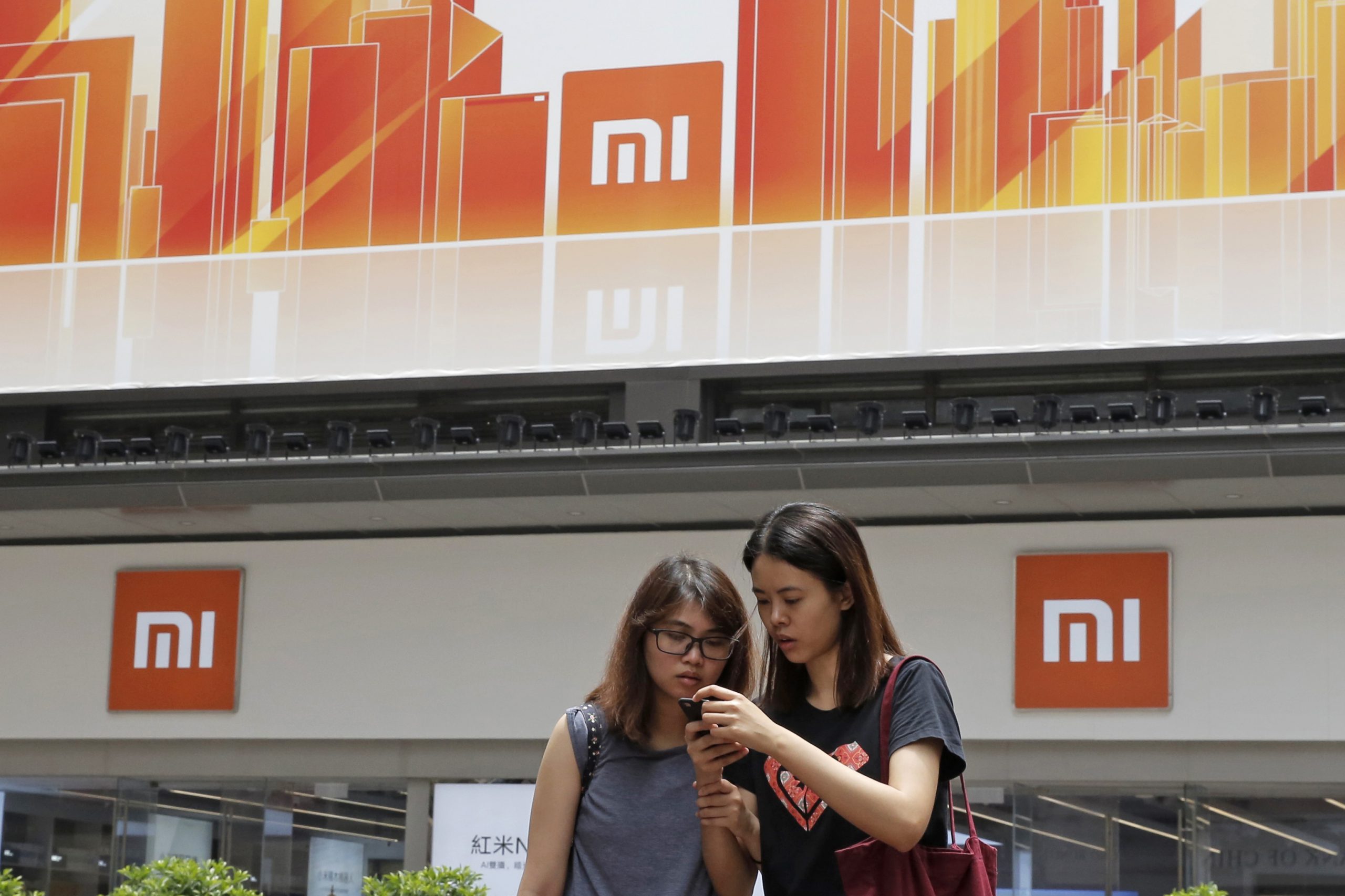 δύο-νέα-καταστήματα-εγκαινίασε-η-xiaomi-στη-2273094