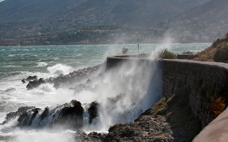 συνεχίζει-να-σαρώνει-ο-ξενοφών-τι-π-2274823