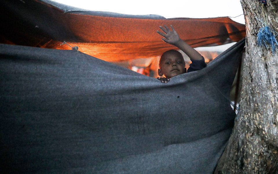 spiegel-στα-πρόθυρα-κατάρρευσης-οι-προσφυγι-2272005