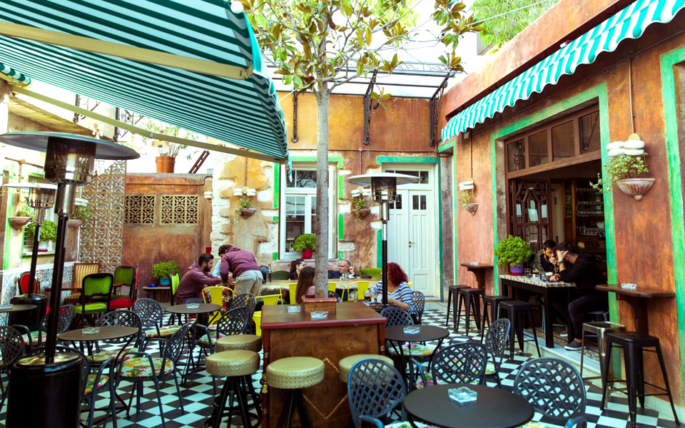 αυλές-και-ταράτσες-2271373