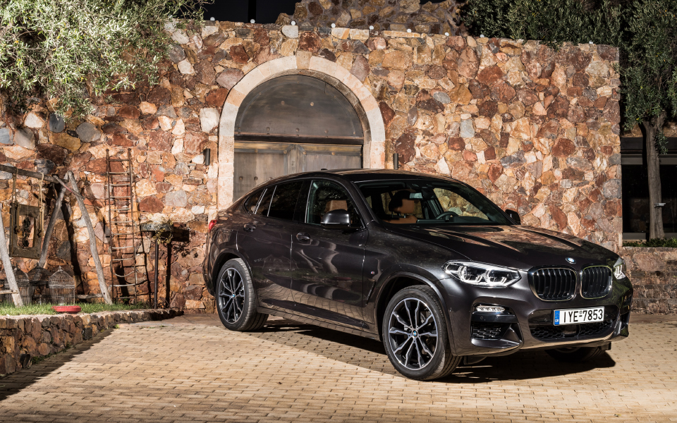 η-νέα-bmw-x4-από-63-150-ευρώ-2274459
