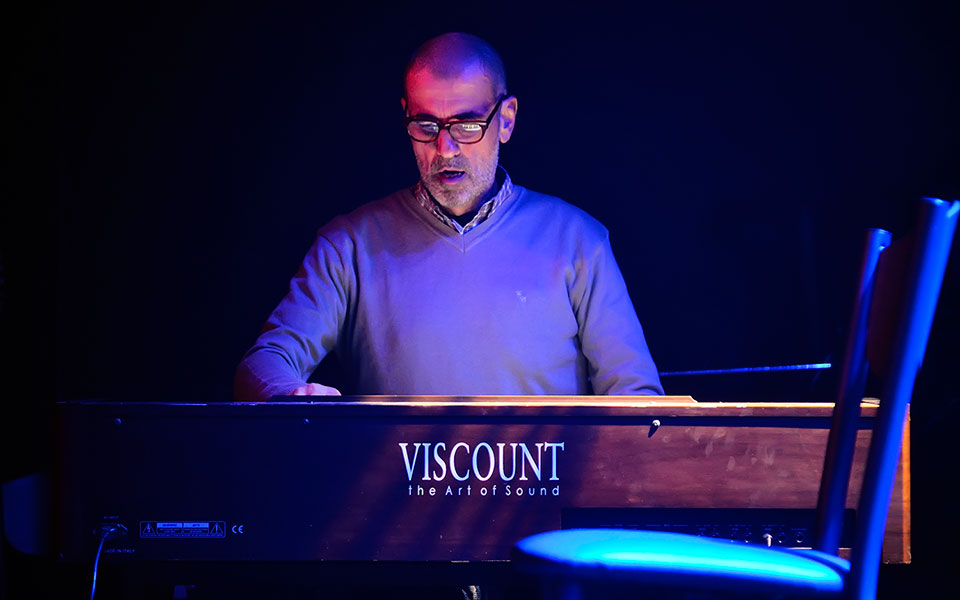 οι-εικοσάρηδες-του-κοντραφούρη-μαγεύ-2270542