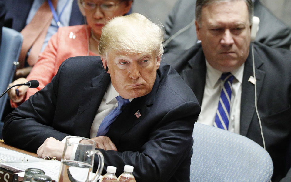 ο-τραμπ-κατηγορεί-την-κίνα-για-ανάμειξ-2274818