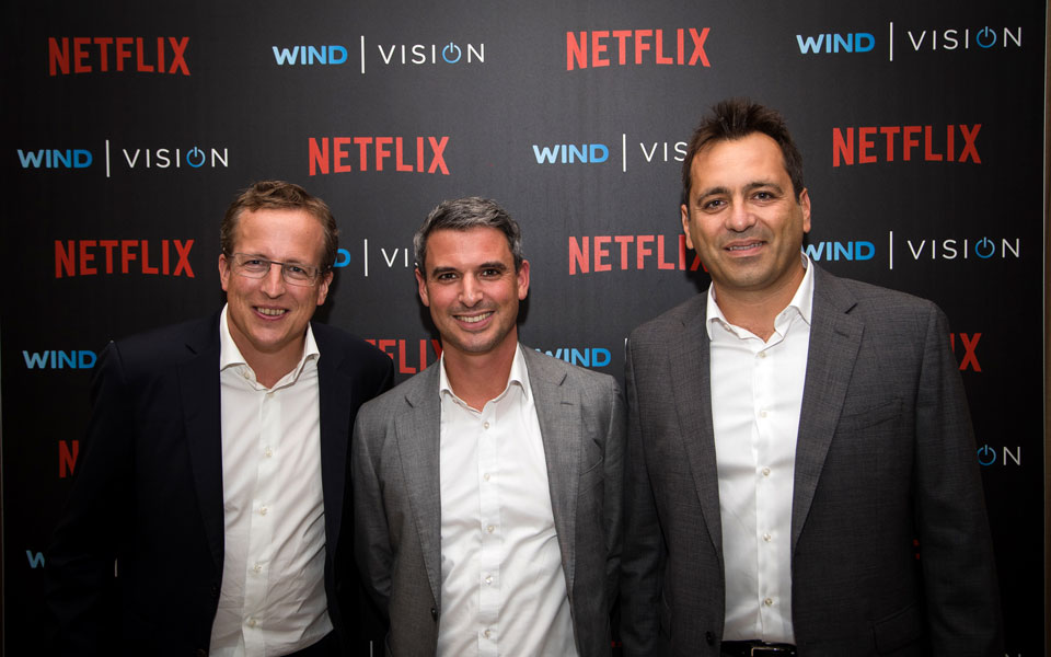 στενότερη-συνεργασία-με-το-netflix-και-περισ-2275154