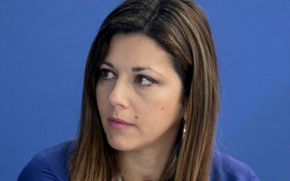 θύελλα-μετά-τη-μήνυση-βαξεβάνη-σε-ζα-2270838