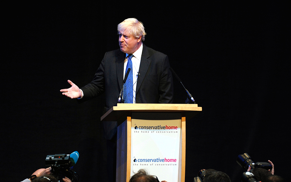 εριξε-το-γάντι-στην-τερέζα-μέι-ο-μπόρις-2275974