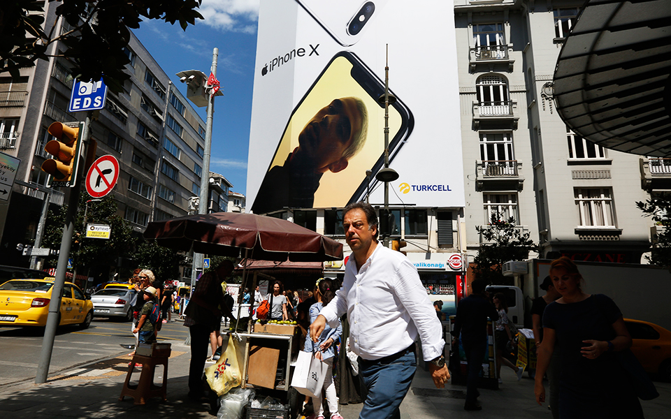 στο-245-σκαρφάλωσε-ο-πληθωρισμός-στην-το-2276171
