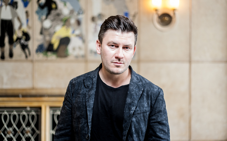 ντμίτρι-γκλουκόφσκι-στην-κ-πάντα-θέ-2279061