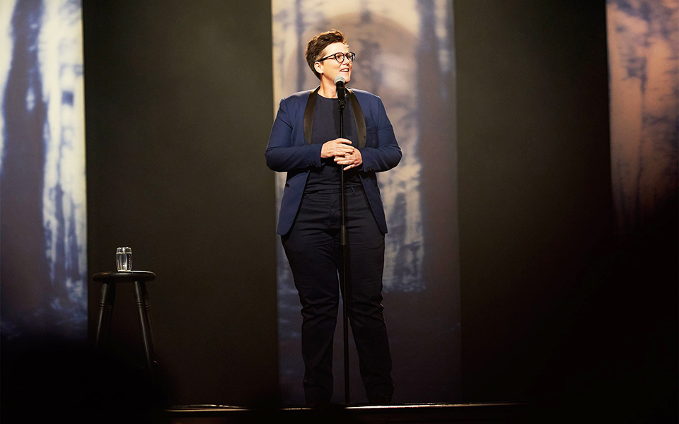 κωμωδία-και-γυναικείο-τραύμα-σε-ένα-σό-2279201