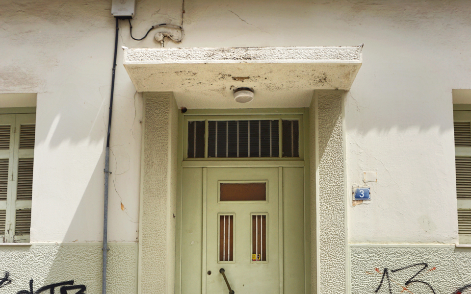 απρόσμενες-συναντήσεις-σε-ένα-δρόμο-τ-2276461