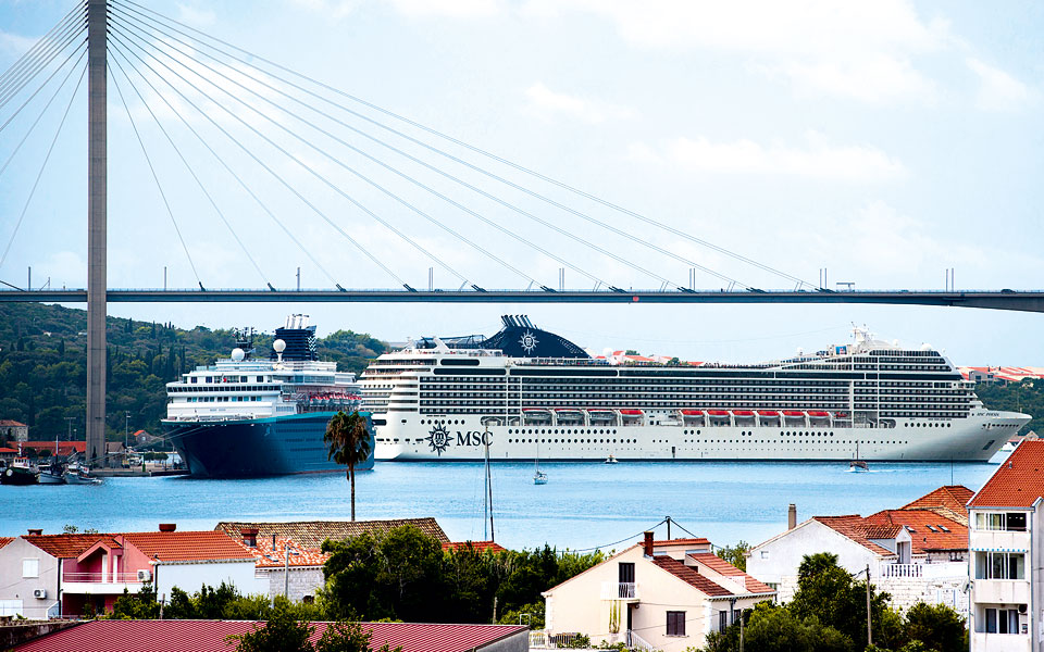 κρουαζιέρα-με-μέτρο-2276856