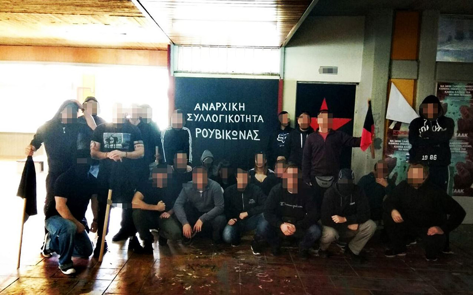 ήρθαμε-για-να-μείνουμε-προειδοποιε-2277517