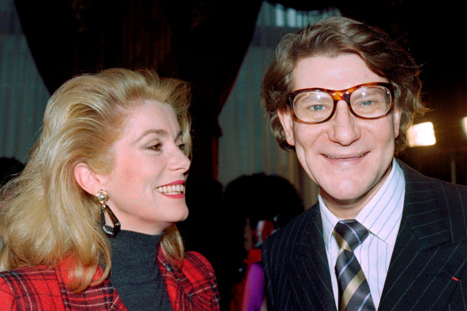 σε-δημοπρασία-βγάζει-η-κατρίν-ντενέβ-300-2280895