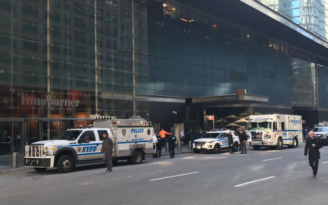 εκκενώθηκαν-οι-δίδυμοι-ουρανοξύστες-2279929