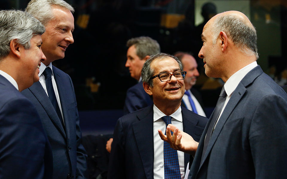 ιταλός-υποικ-το-χρέος-θα-μειωθεί-το-2019-2275720