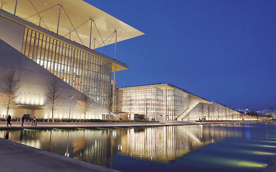 kπισν-μια-αδιαίρετη-τριάδα-2278775