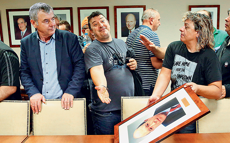 τέσσερα-ολοκαυτώματα-δεκάδες-νεκροί-2276320