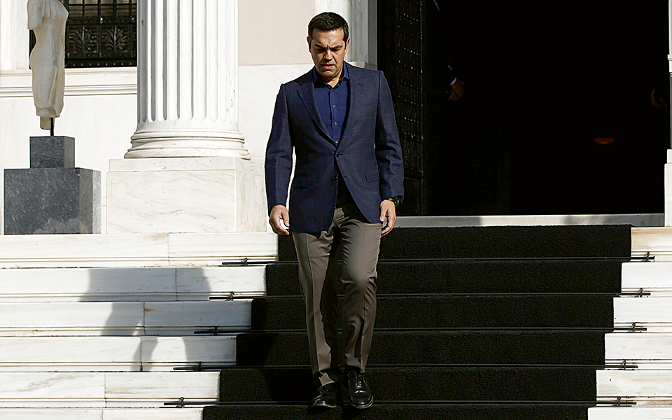 γραμμή-άμυνας-αναζητεί-το-μέγαρο-μαξί-2278944