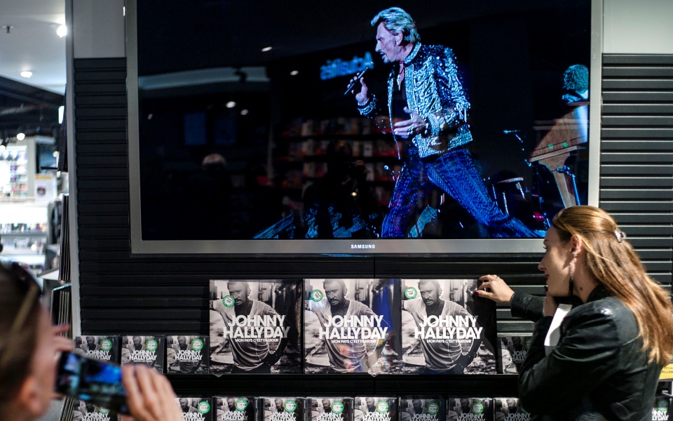 πλατινένιος-μέσα-σε-λίγες-ώρες-ο-τελευ-2279160