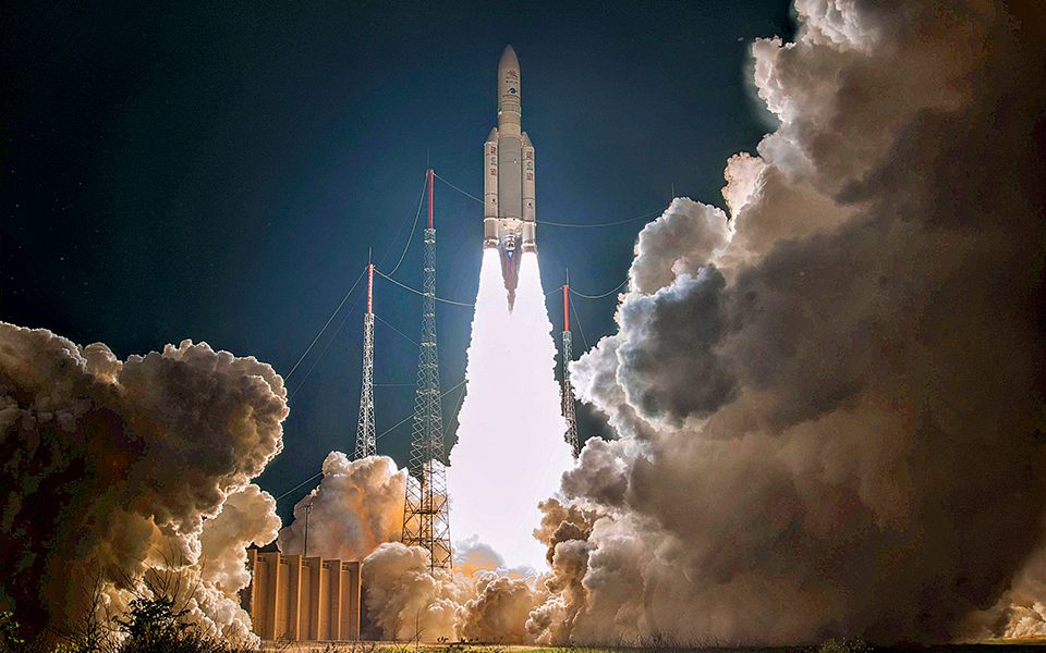 o-eρμής-υπό-στενή-παρακολούθηση-2280505