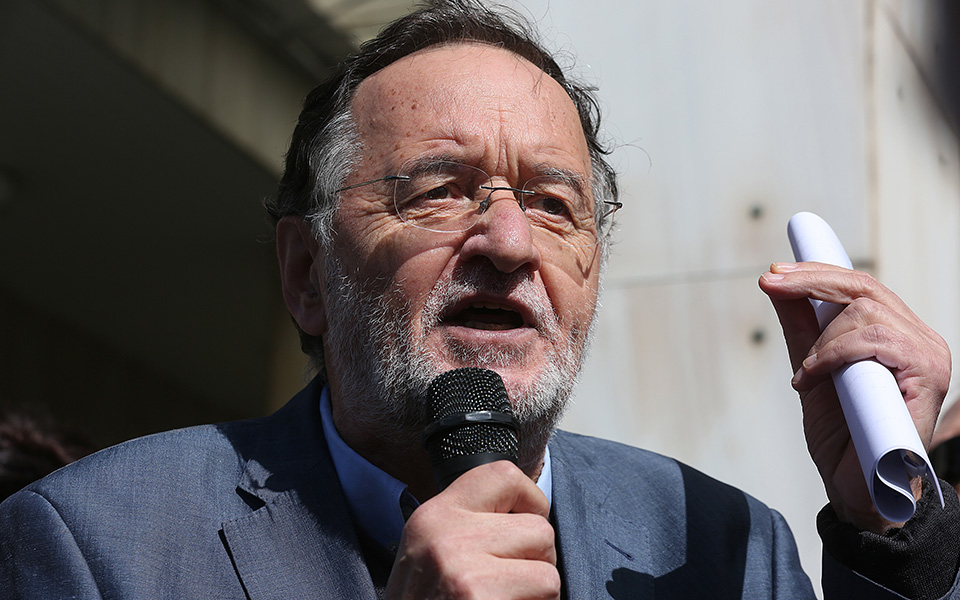 σε-νέα-απολογία-καλείται-ο-παναγιώτης-2275922