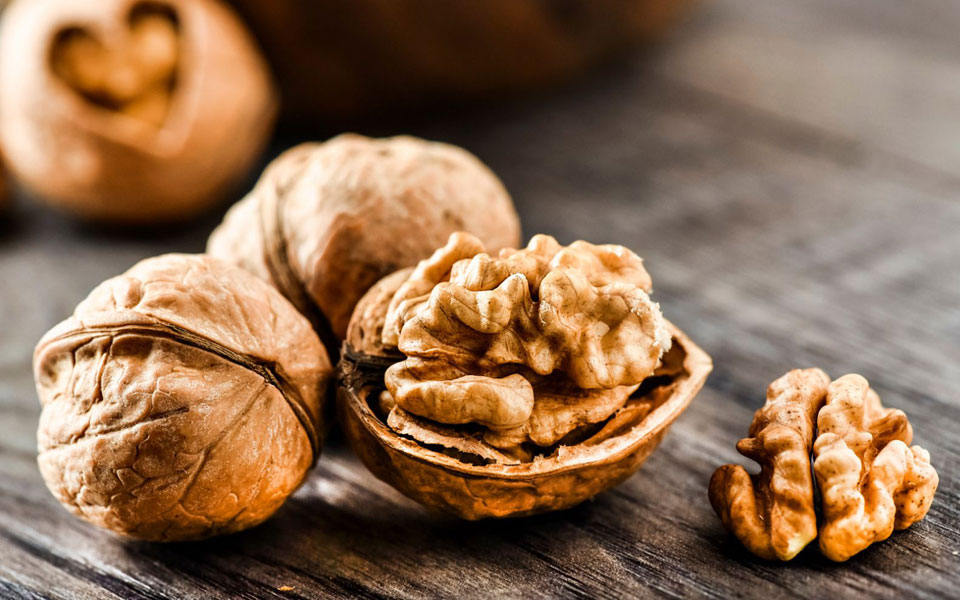 καρύδια-ο-βασιλιάς-των-ξηρών-καρπών-2275658