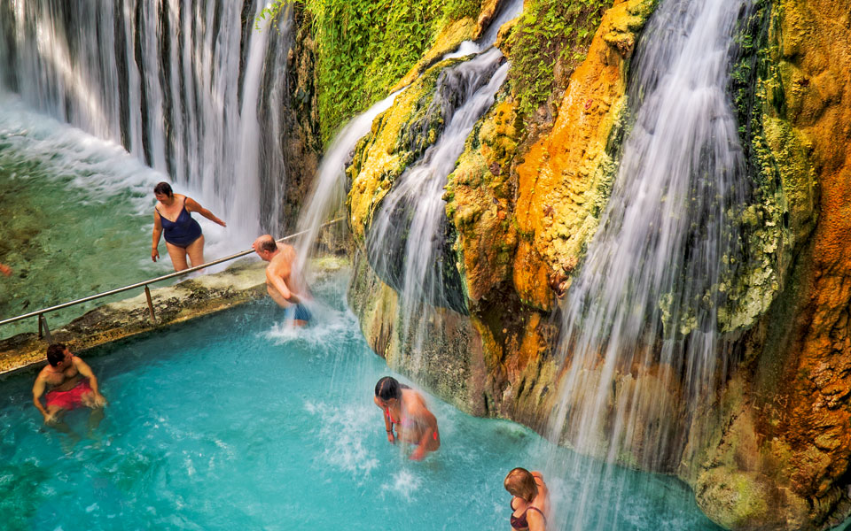 της-ελλάδας-τα-λουτρά-2280115