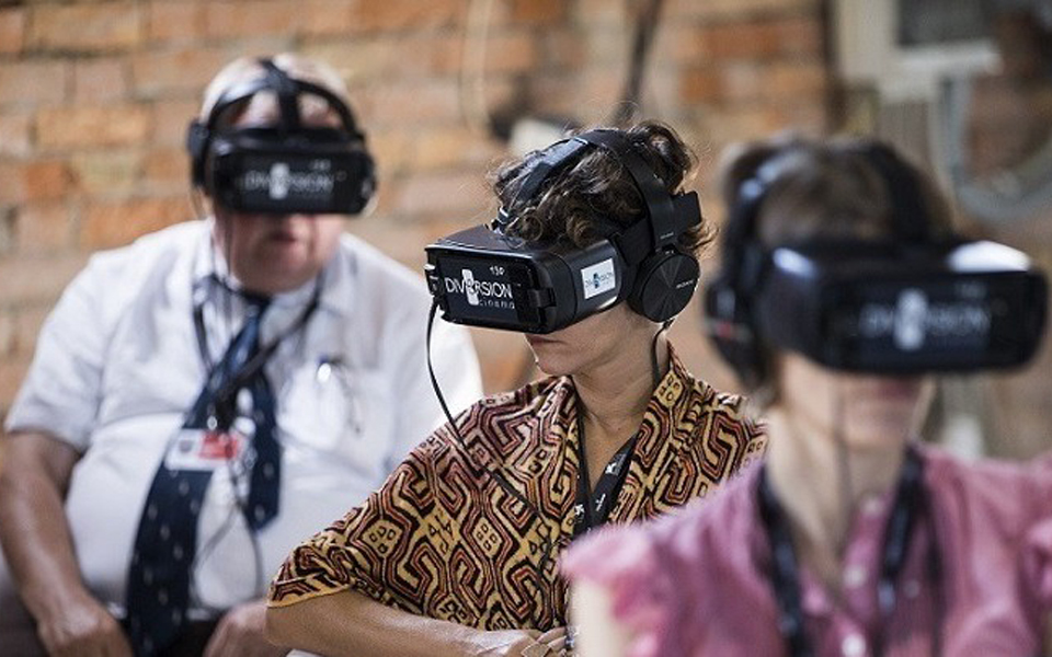 h-εικονική-πραγματικότητα-βοηθά-τα-παι-2278258