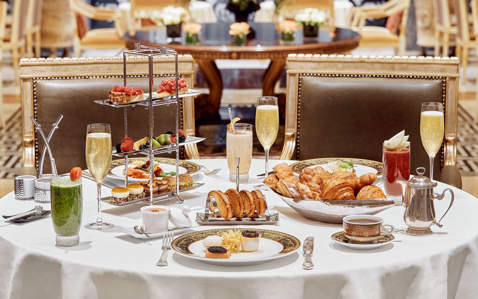 grande-bretagne-πρόσκληση-σε-brunch-2279458