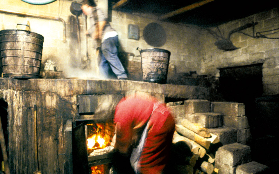 τα-καζάνια-παίρνουν-φωτιά-2284909