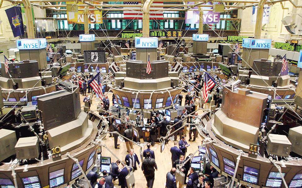 o-τραμπ-σπάει-την-παράδοση-της-wall-street-2282161