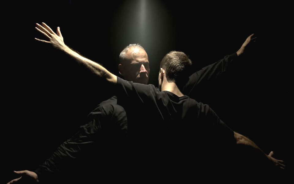 στη-μοναξιά-των-κάμπων-με-βαμβάκι-το-2286127