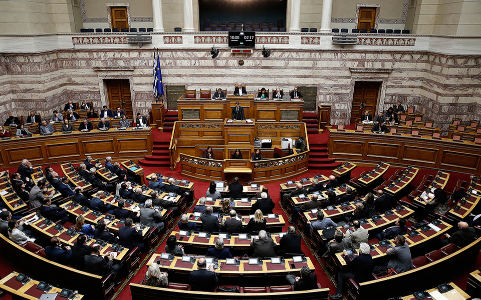 το-παρασκήνιο-της-σύγκρουσης-στη-βουλ-2285413