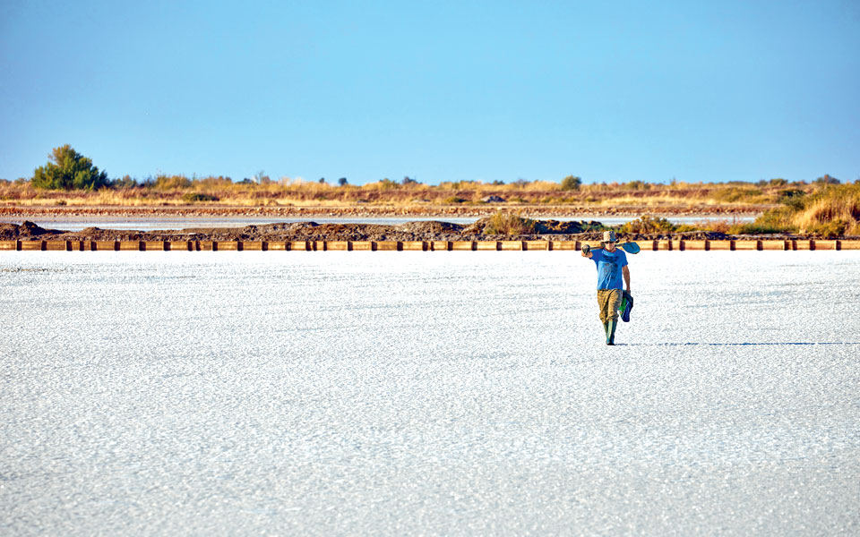 mεσολόγγι-εύθραστες-ισορροπίες-2281283