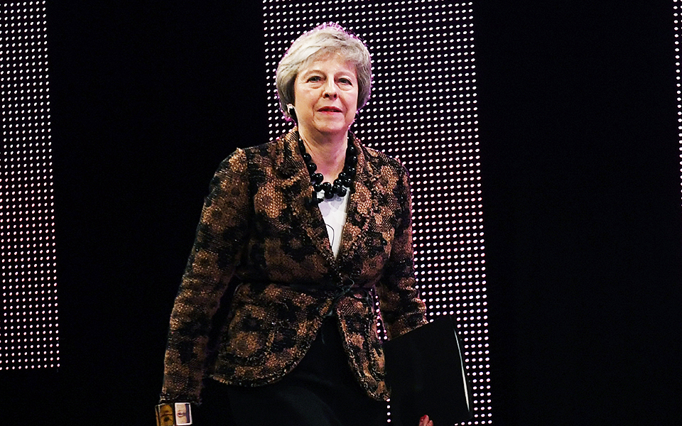 στο-πλευρό-της-μέι-ο-βρετανικός-σύνδεσ-2284571