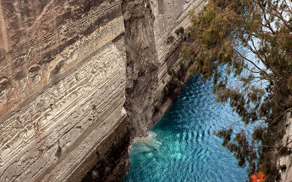 κατολίσθηση-στον-ισθμό-της-κορίνθου-φ-2282684