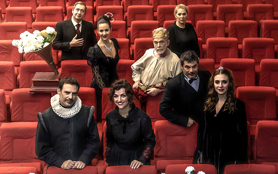 ο-καιρός-των-χρυσανθέμων-στο-θέατρο-2283632