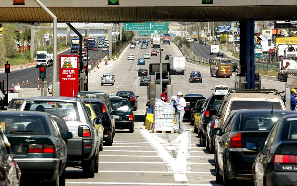 κράτος-και-ιδιώτες-στην-εθνική-οδό-2285539