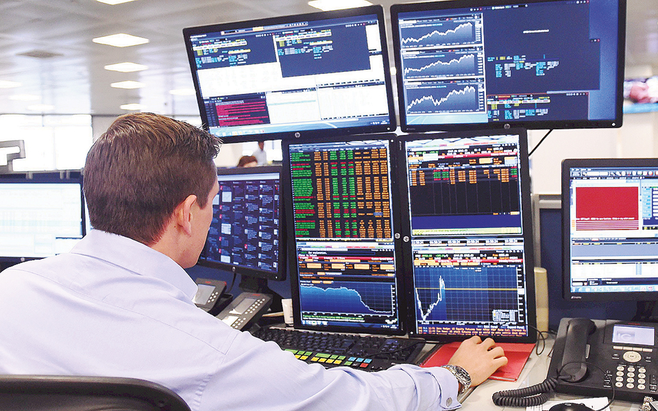 απώλειες-για-ευρώ-λόγω-φόβων-για-επιβρ-2285442