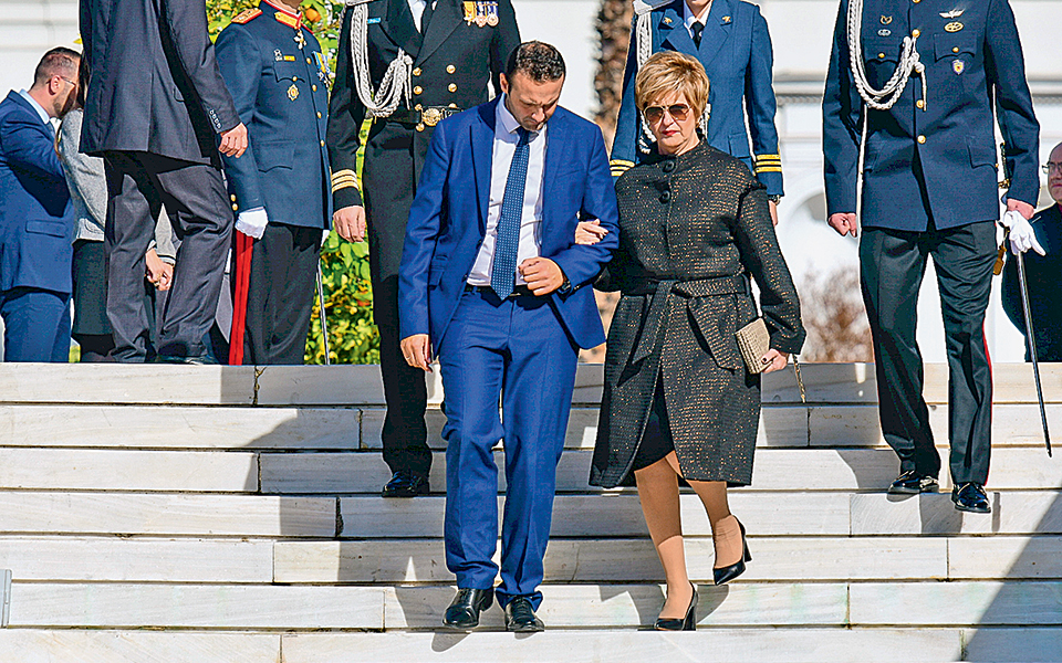 ωρα-για-το-συνεργείο-καθαρισμού-2285136