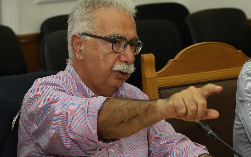 σε-καλό-κλίμα-η-συνάντηση-γαβρόγλου-με-2285706