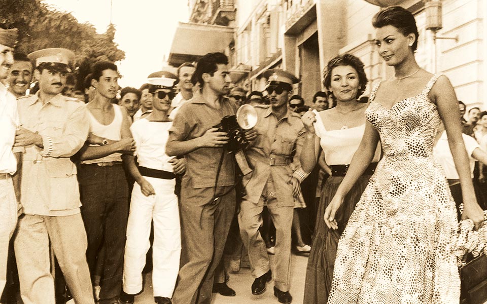 μια-στάση-στην-αθήνα-2281939