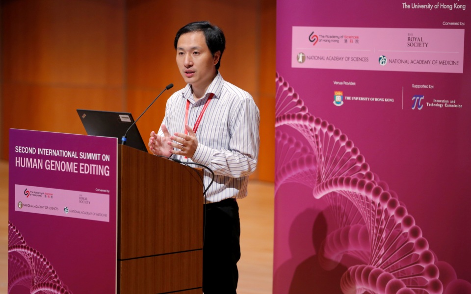 έρευνα-για-τα-πρώτα-γενετικώς-τροποπο-2286097